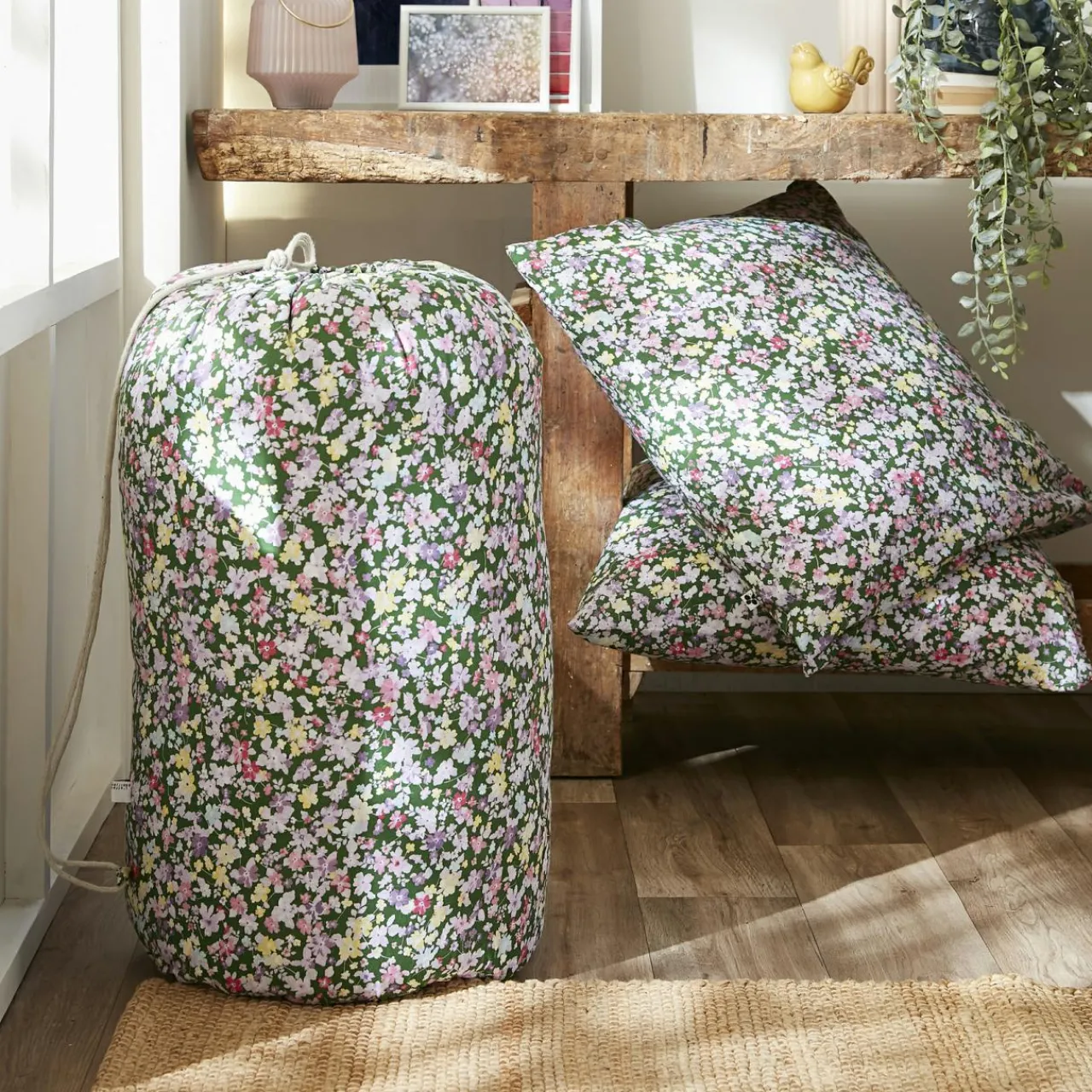 Couette, Oreiller, Traversin|L'EFFET PAPILLON Couette imprimée tempérée (140 x 200 cm) et une taie coton Myosotis Multicolore