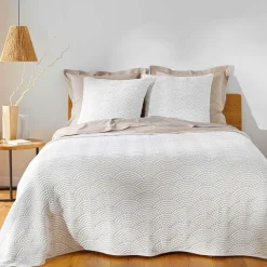 Couvre-Lit Et Édredon|douceur d'intu017drieur Couvre-lit matelassé et deux taies d'oreiller (240 x 260 cm) Cassandra Ecru