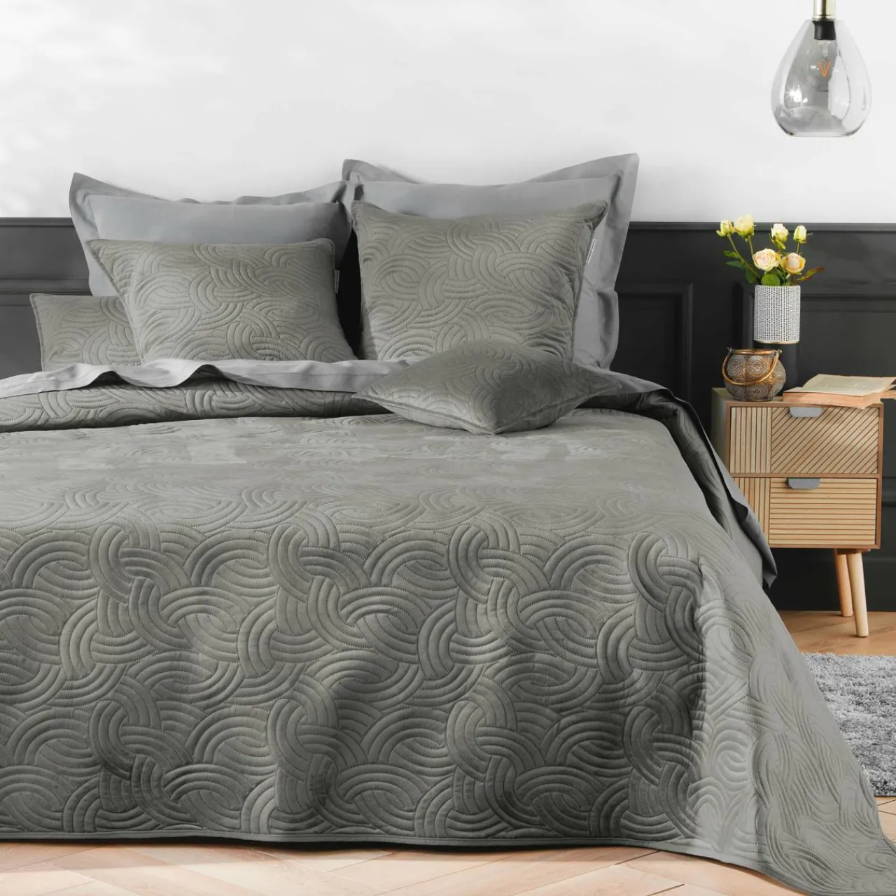 Coussin Et Housse|DOUCEUR D'INTERIEUR Housse de coussin carrée velours (60 x 60 cm) Solange e Gris