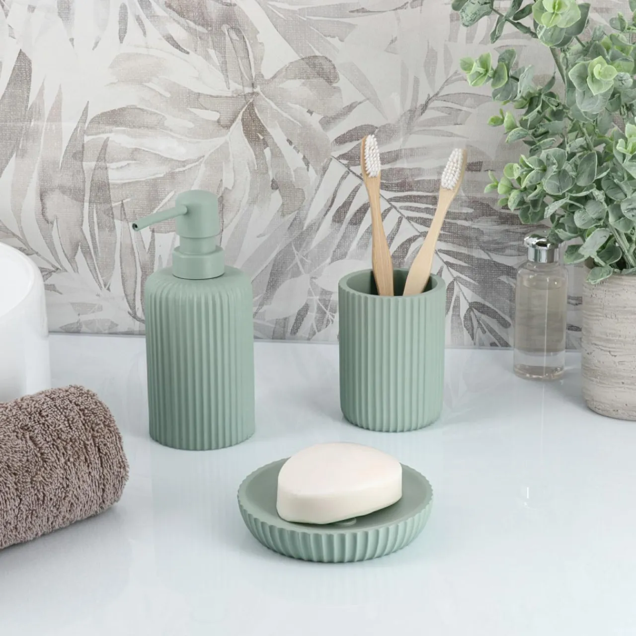 Accessoire Salle De Bain|TENDANCE Set d'accessoires salle de bain résine Strié Vert Eucalyptus