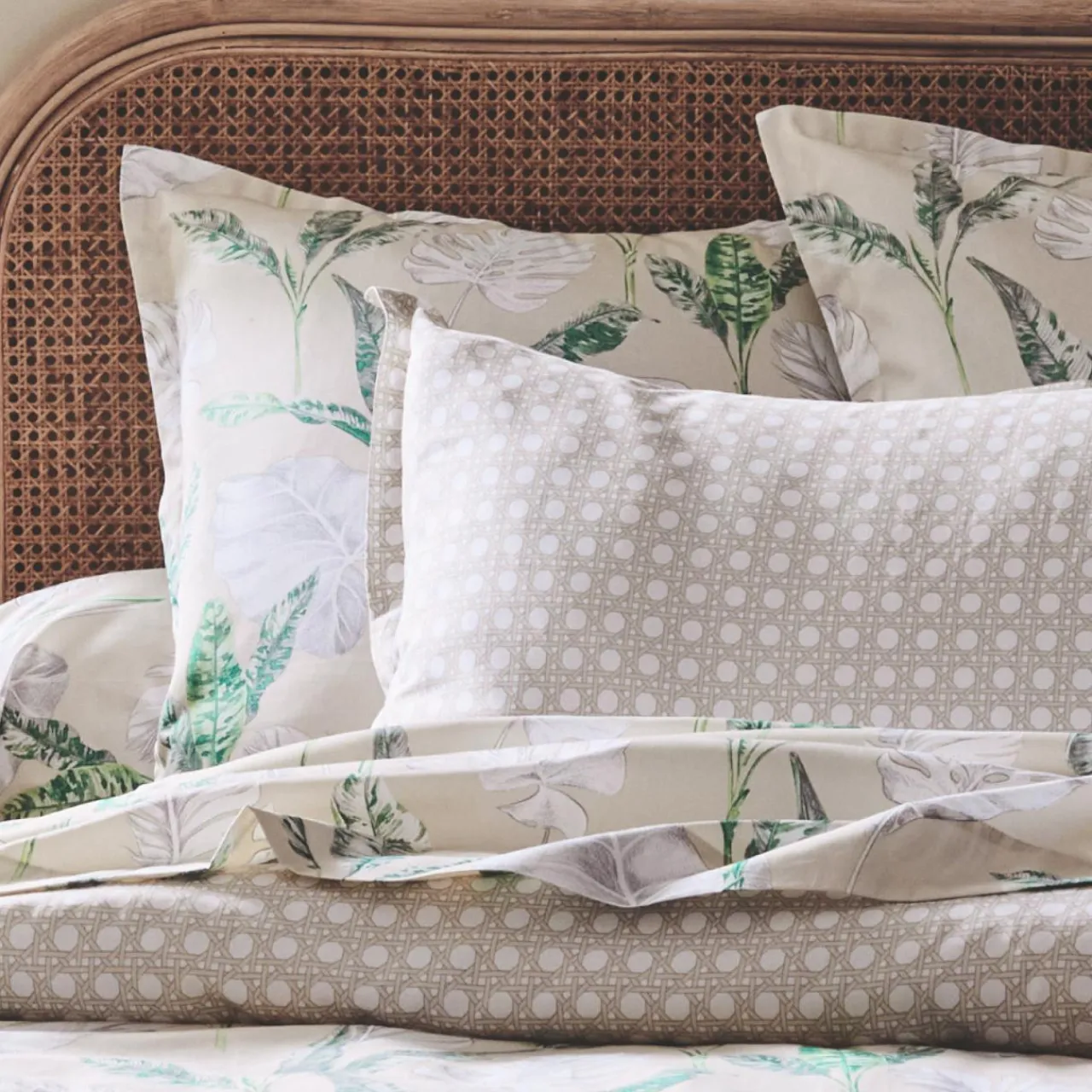 Taie D'Oreiller, Traversin|TRADILINGE Taie d'oreiller carrée satin de coton (65 x 65 cm) Voyage e Vert