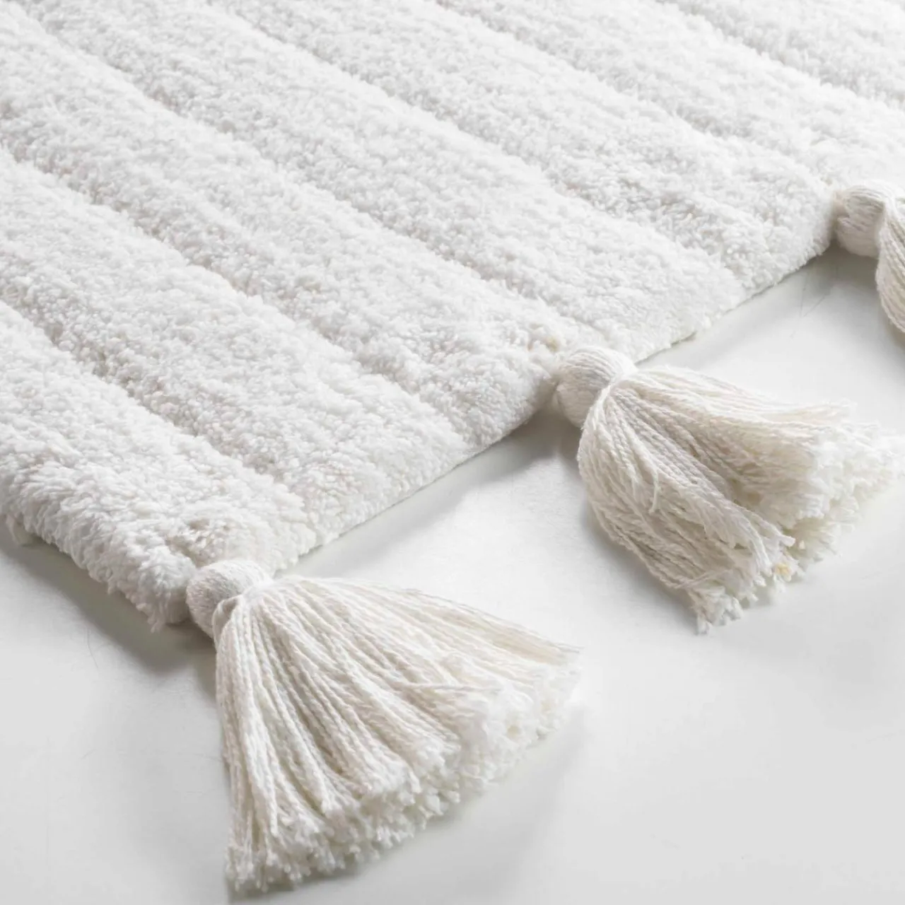 Tapis Salle De Bain/Wc|DOUCEUR D'INTERIEUR Tapis de bain coton (50 x 80 cm) Minatis Blanc