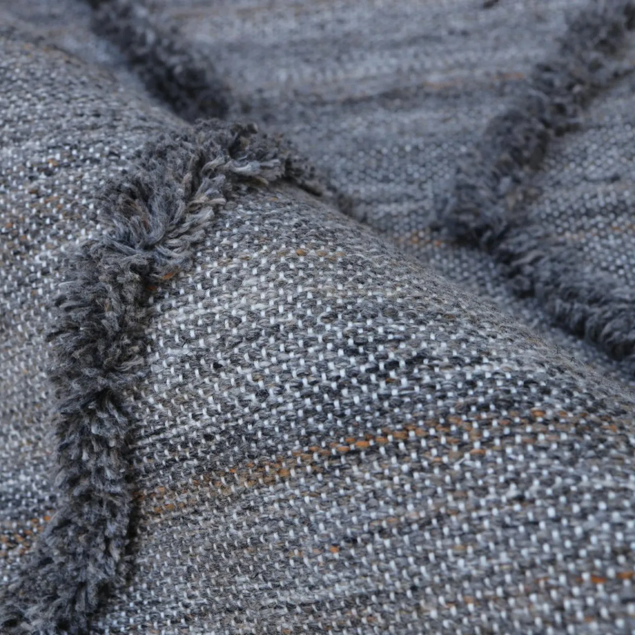 Tapis De Chambre/Salon|EMINZA Tapis de salon rectangulaire matière recyclée tuftée (140 x 200 cm) Noori Gris