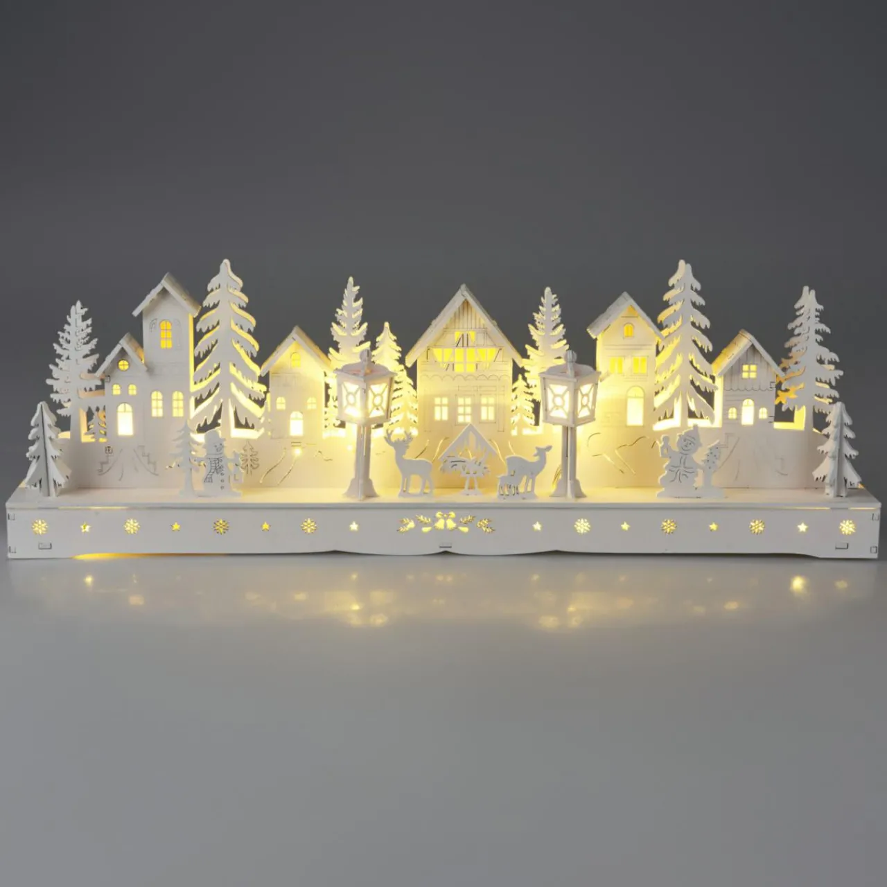 Village De Noël En Bois|KOOPMAN Village de Noël en bois lumineux à piles (45 x H15 cm) Square enchanté Blanc